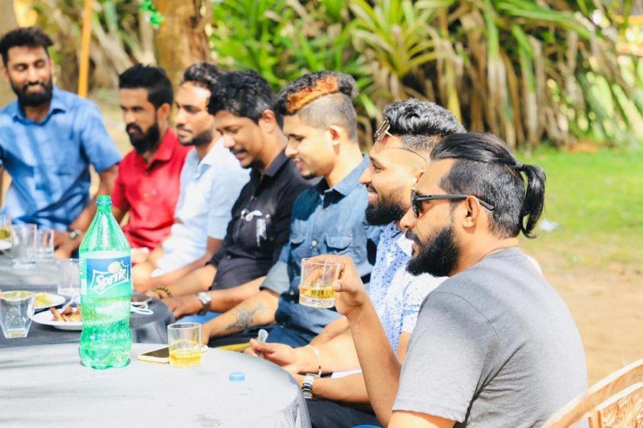 Ceylonica Beach Hotel Negombo Buitenkant foto